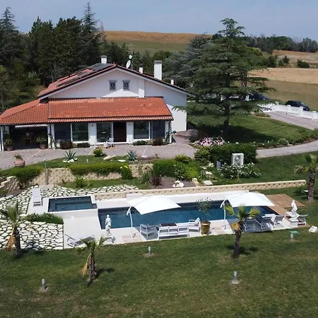 Fai Bei Sogni-green Bed & Breakfast * Coriano