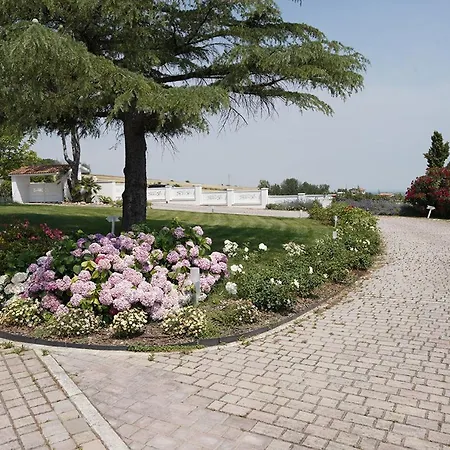 Apartment Fai Bei Sogni-green Bed & Breakfast