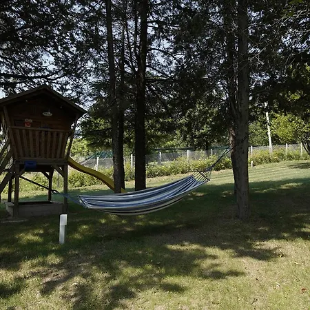 Apartment Fai Bei Sogni-green Bed & Breakfast