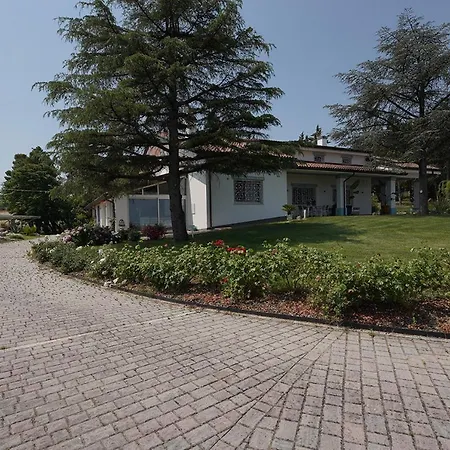 Apartment Fai Bei Sogni-green Bed & Breakfast